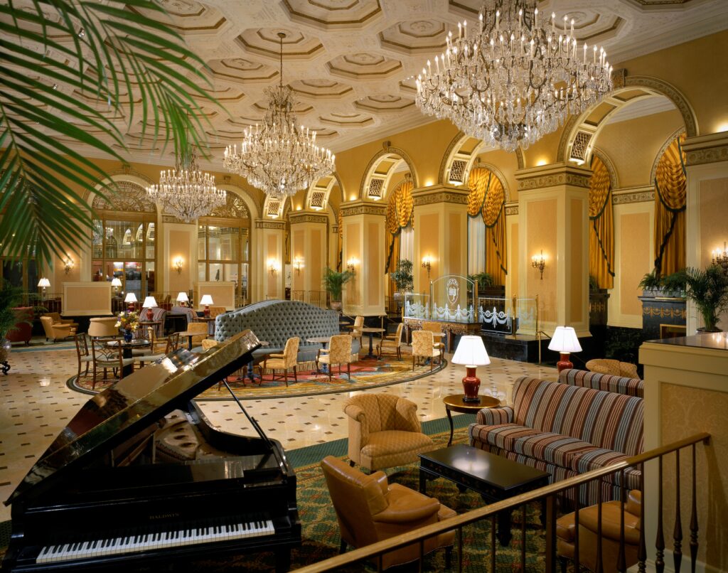 Omni William Penn Hotel Lobby Photo